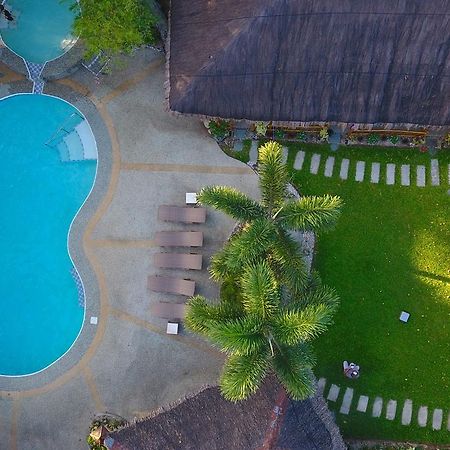 Nabulao Beach Resort Hinoba-an Eksteriør bilde